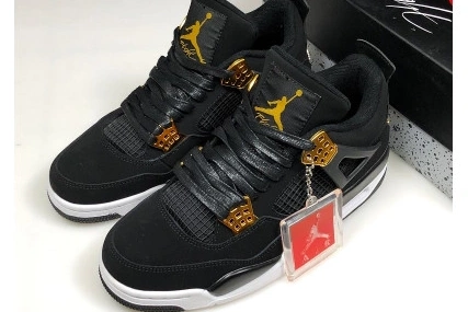 AIR 4 JORDAN MENS “ROYALTY” 308497-032 GOLD-WHITE BLACK METALLIC 0812
